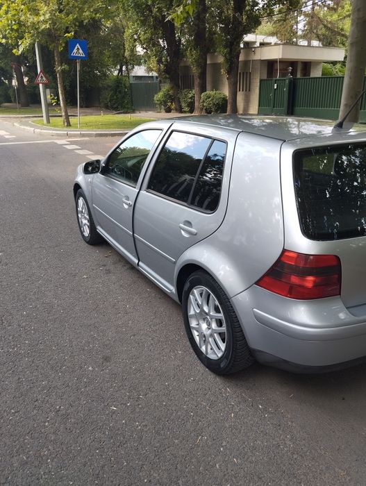 VOLKSWAGEN Golf 2002 — imagine 4