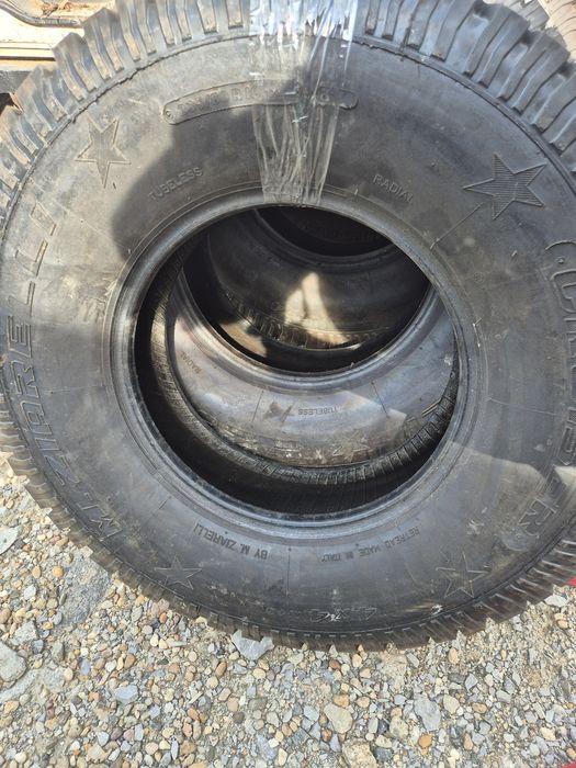 Anvelope off road 235/80R 16.