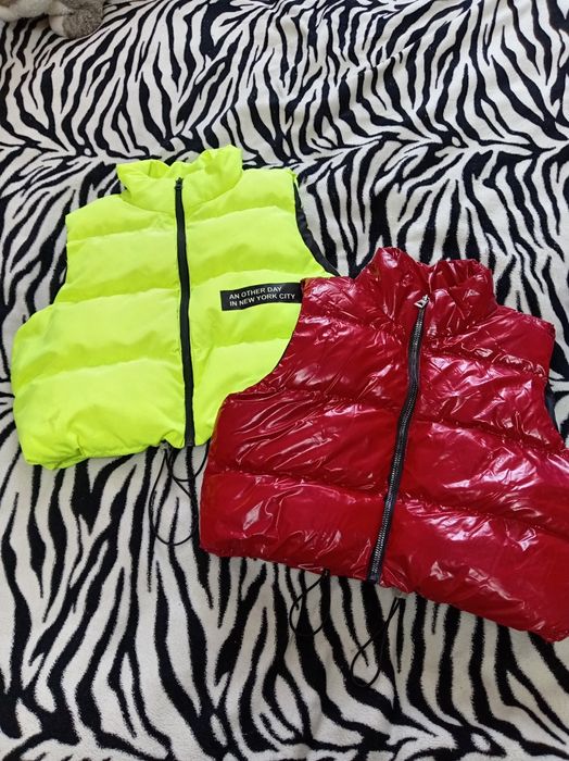 Продам жилетки на девочек