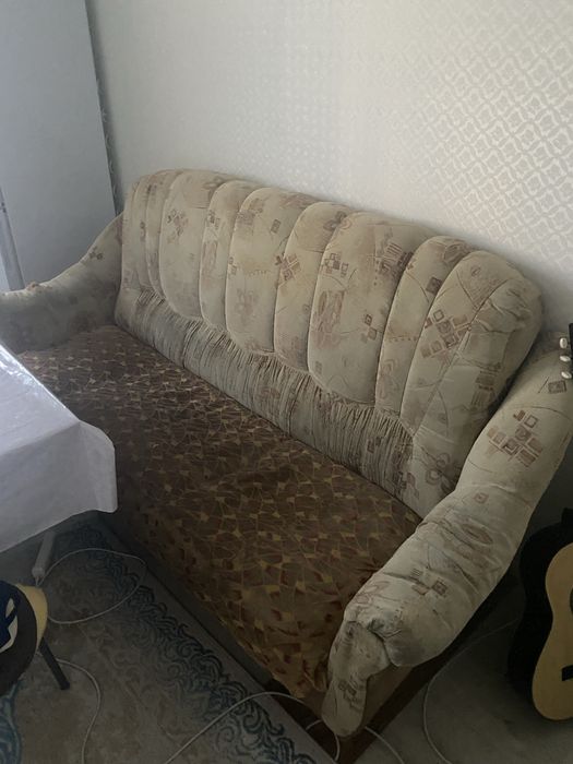 Отдам диван бесплатно. Батыс 2