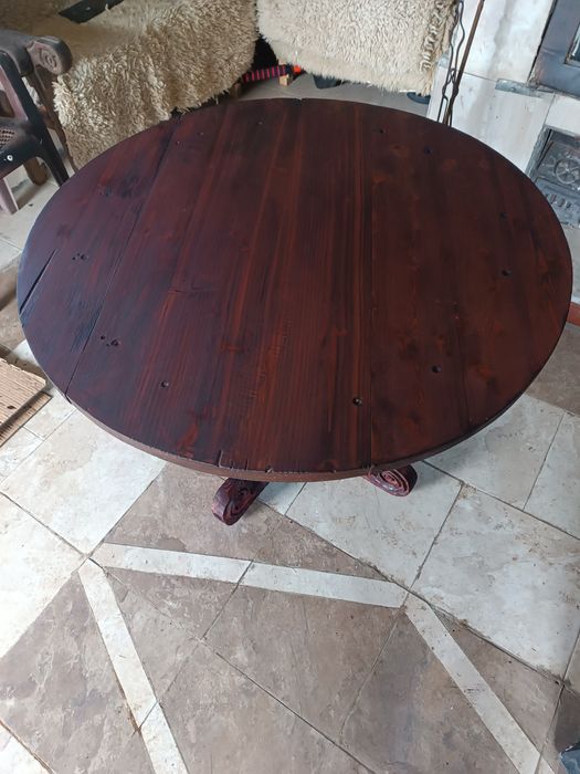 Продавам ръчно направена маса