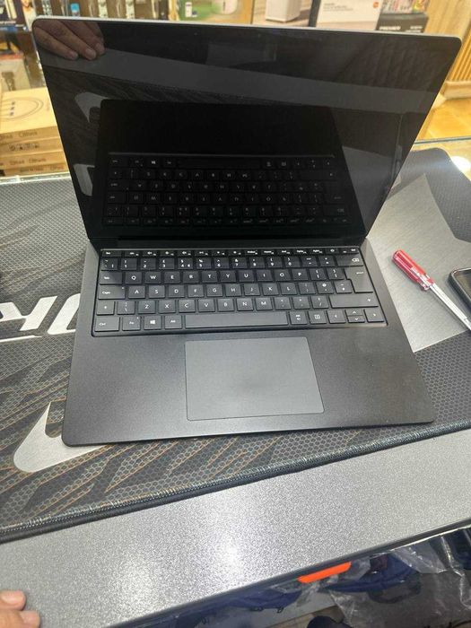 Microsoft Surface Laptop 4 — i5-11-ген / 16GB / 512GB / Sensor экран