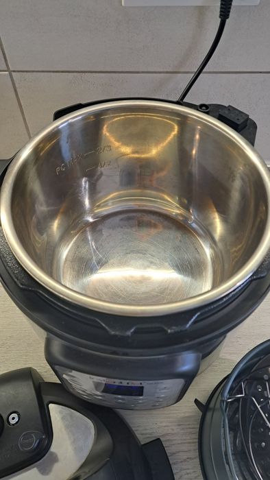 Мултикукър InstantPot Duo crisp + air fryer