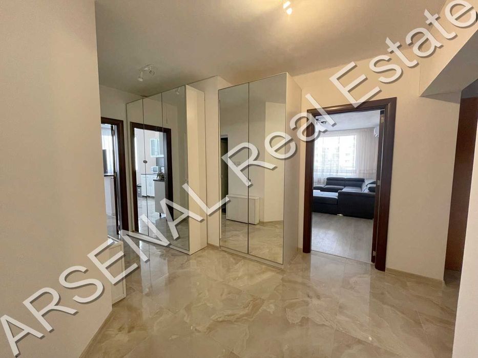 Дава се под наем Многостаен апартамент в София, Гоце Делчев - 180 кв.м за 1500 € - Снимка #1