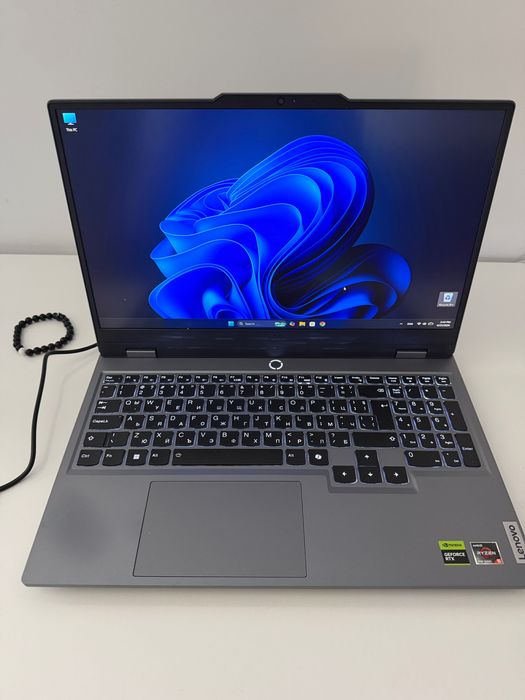 Геймърски лаптоп Lenovo Loq