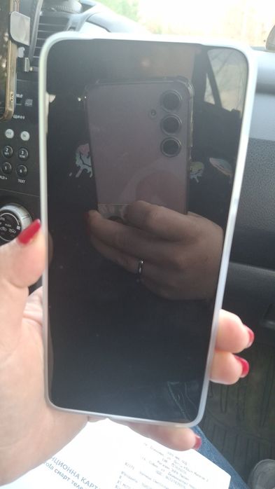Продавам Moto E15