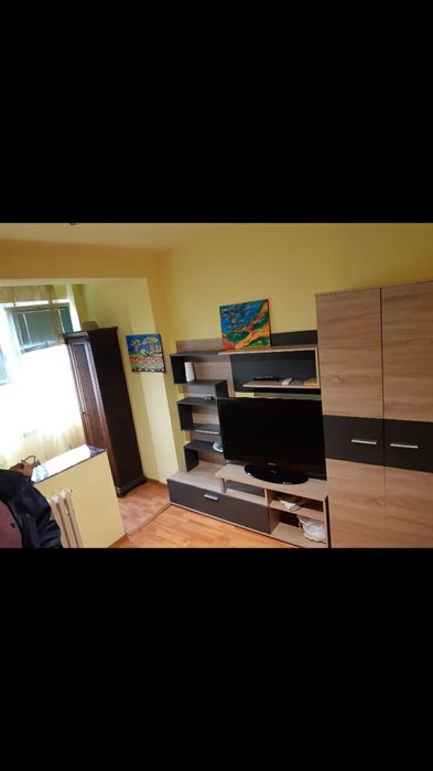 Dau în chirie apartament 2 camere zona Boul Roșu