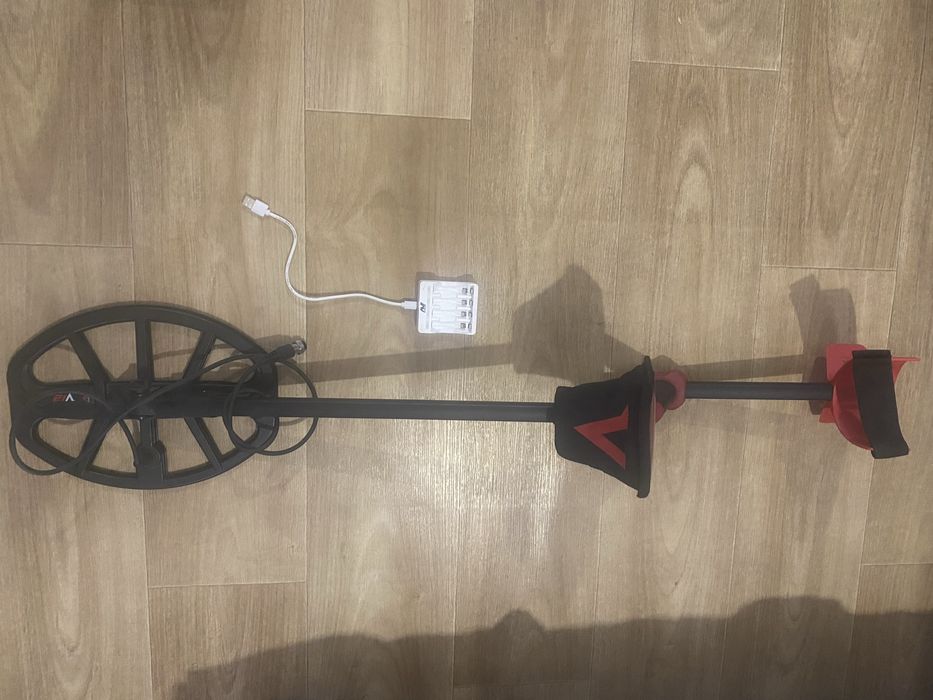 Металлоискатель Minelab Vanquish 540