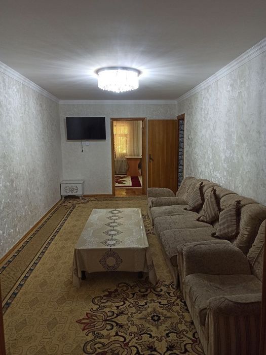 Срочно продается квартира метро Новза 4/3/4 цена 100.000у.е Е квартал