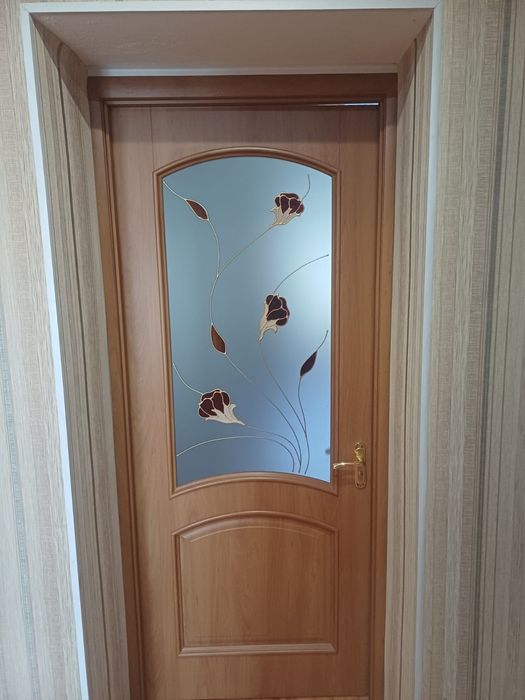 Продам двери (6 штук)