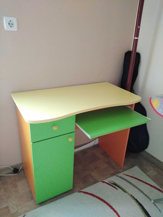 Детско обзавеждане, легло, бюро, шкаф, стол