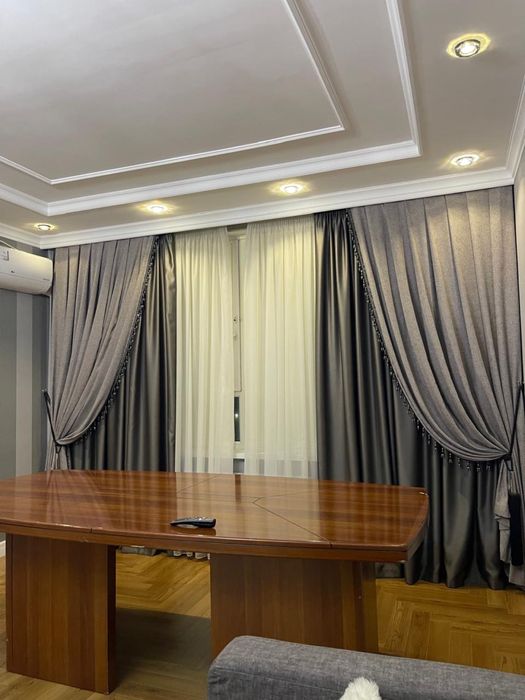 Продаю деревянный стол