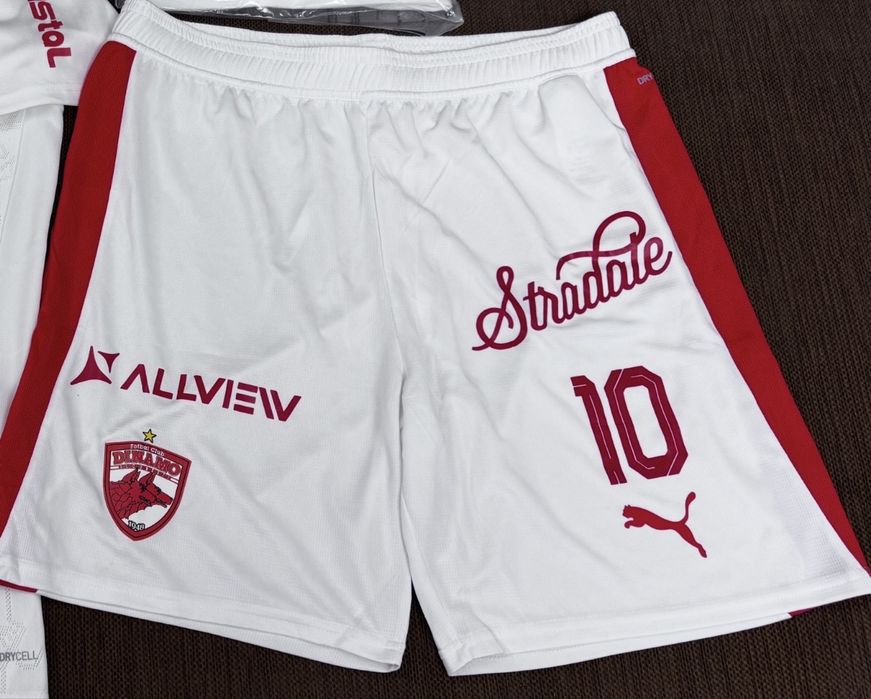 Sort puma oficial de meci FC Dinamo Catalin Cîrjan 10 marimea L