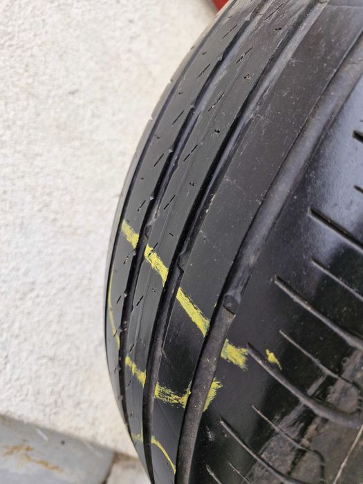 Vând cauciucuri de vara 245/45 R18