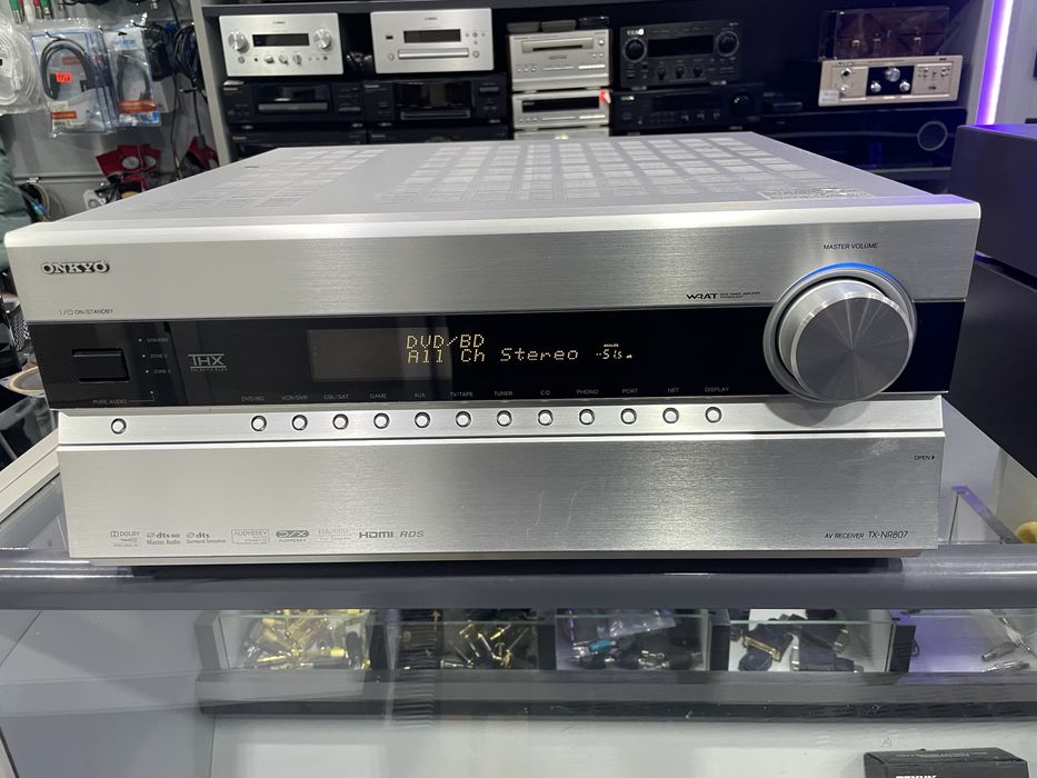 Onkyo tx nr 807  ….