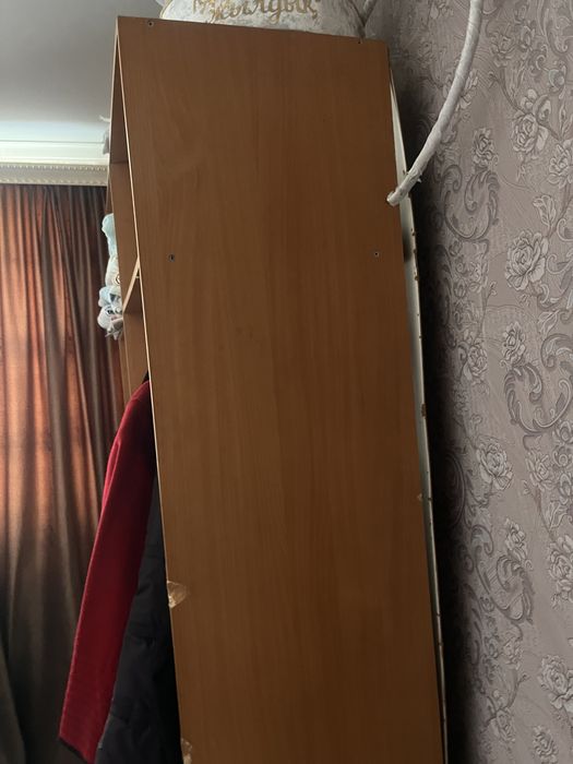 Продам шкаф срочно недорог