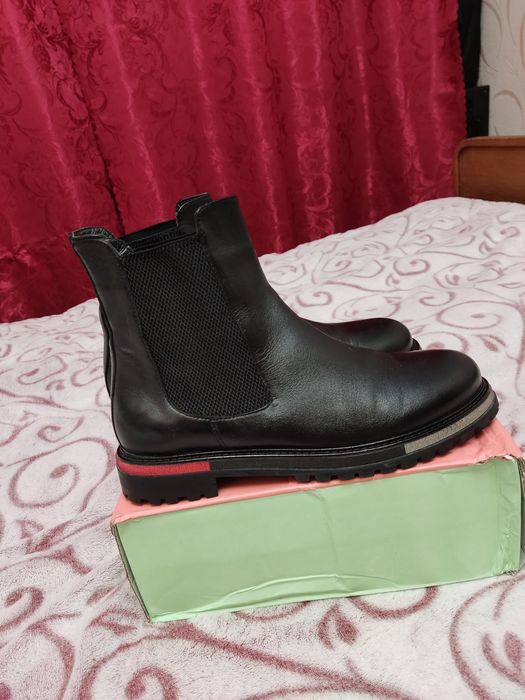 Полусапожки женские