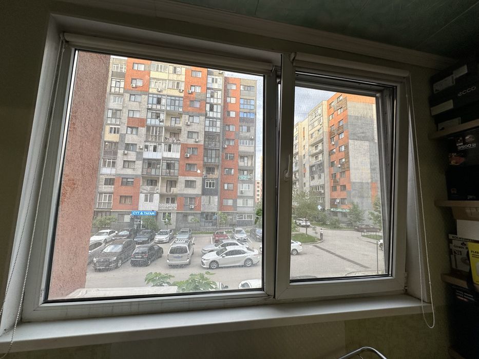 Пластиковые окна б/у + ролл шторы