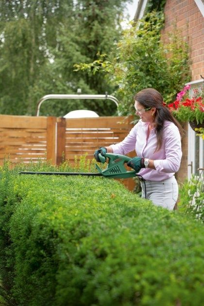 Кусторез электрический BOSCH EasyHedgeCut