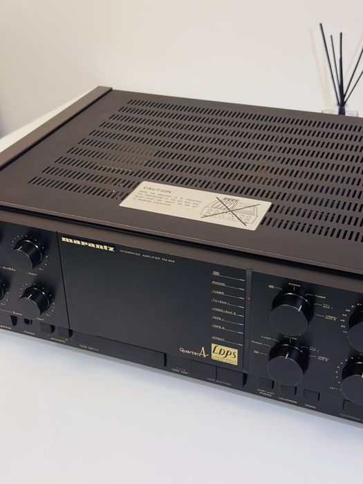Amplificator de fidelitate MARANTZ PM-64II,laterale de lemn, LDPS !