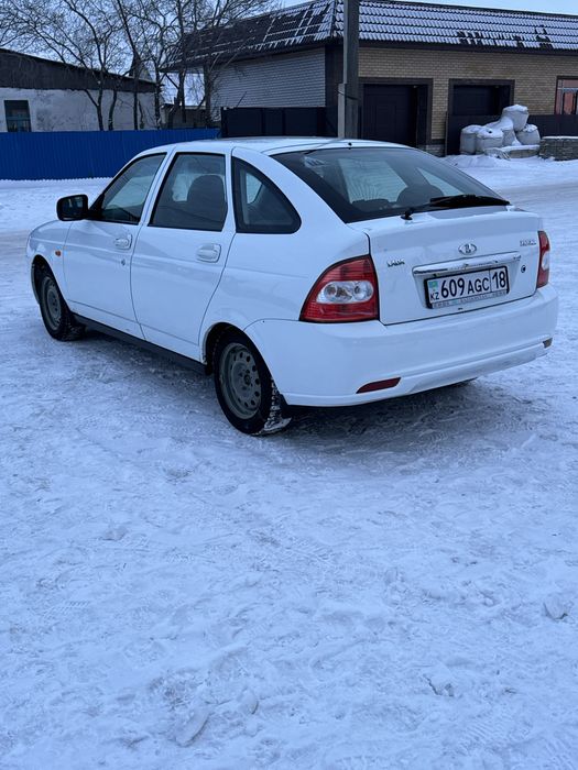 Продам приору родной окрасе