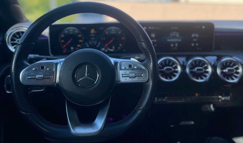 MERCEDES-BENZ A-Class 2019 — imagine 3