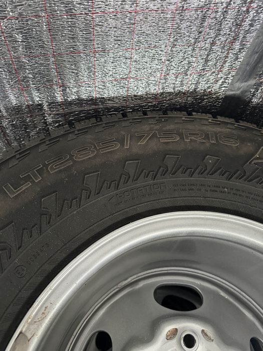 Продам резину 285/75/r16