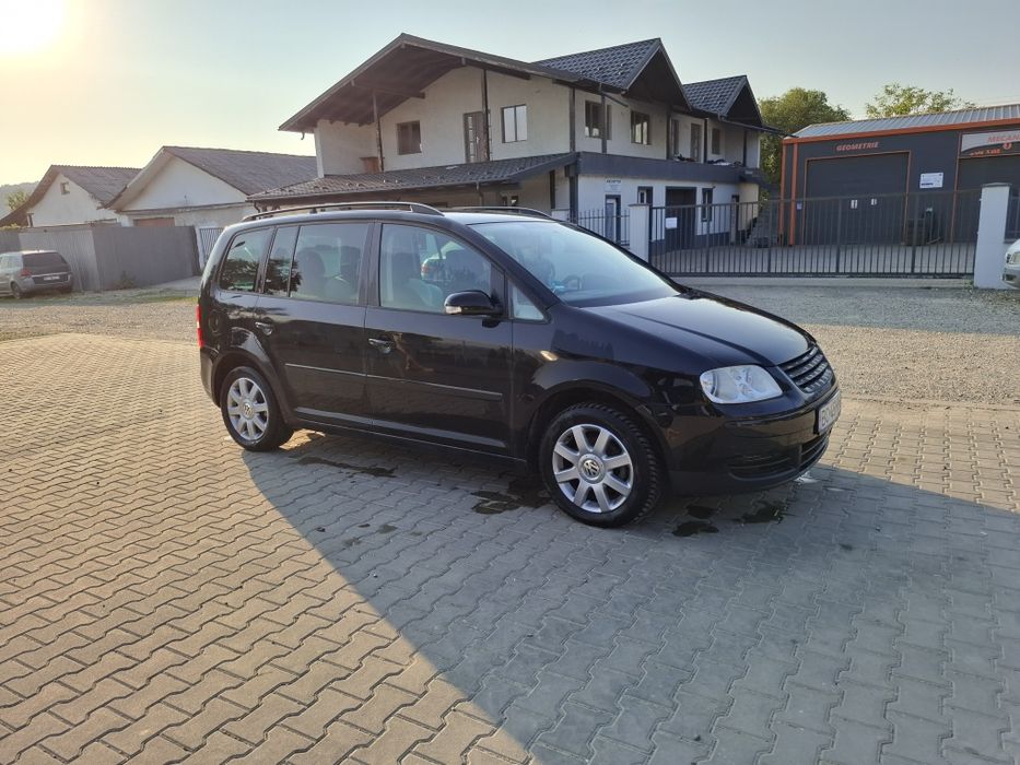 VOLKSWAGEN Touran 2006 — imagine 3