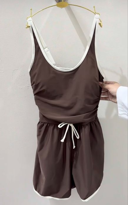 Продаю новые купальники