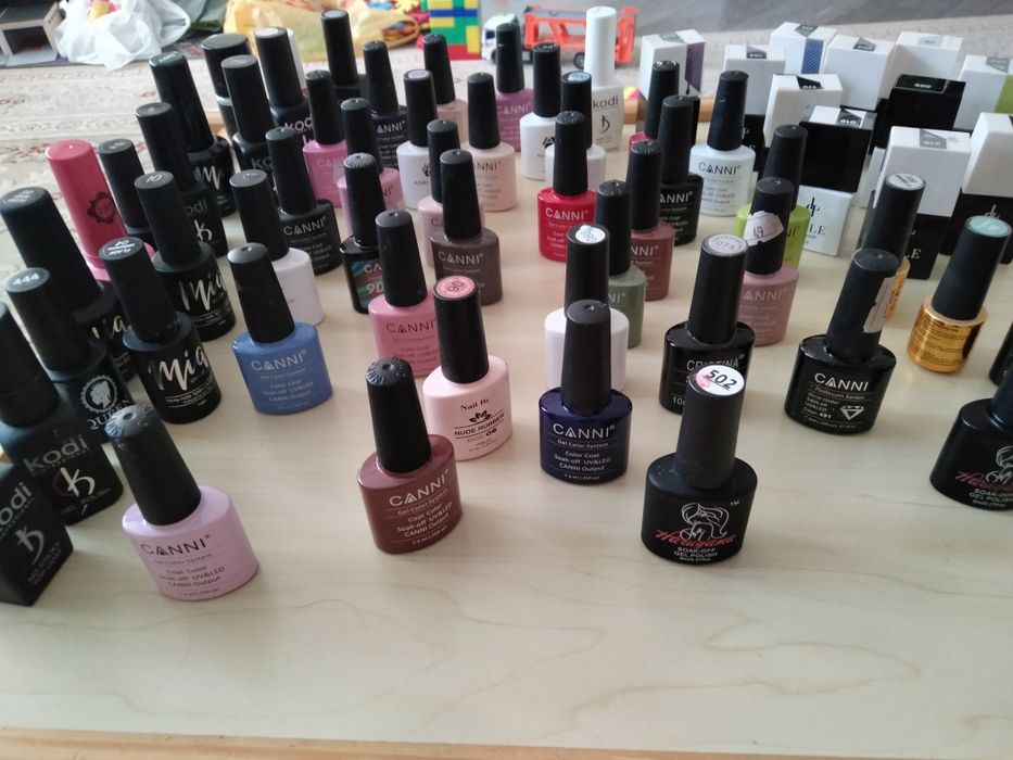 Продам все для маникюра