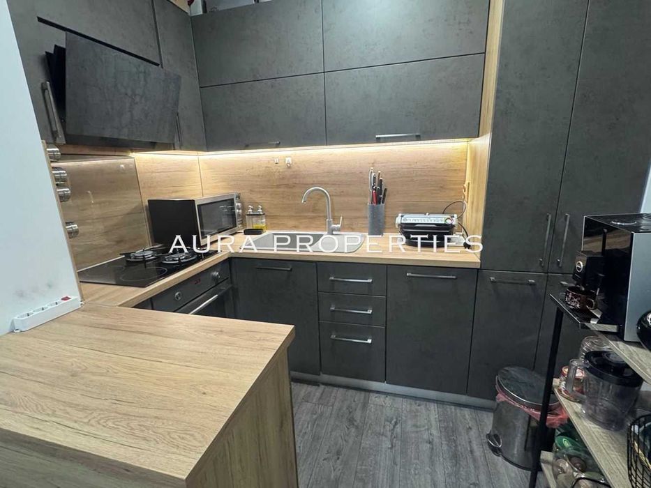 Продава се Тристаен апартамент в Разград, Житница - 106 кв.м за 1444 €/кв.м - Снимка #2