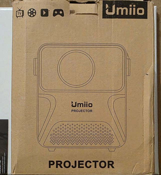Проектор Umiio в комплекте