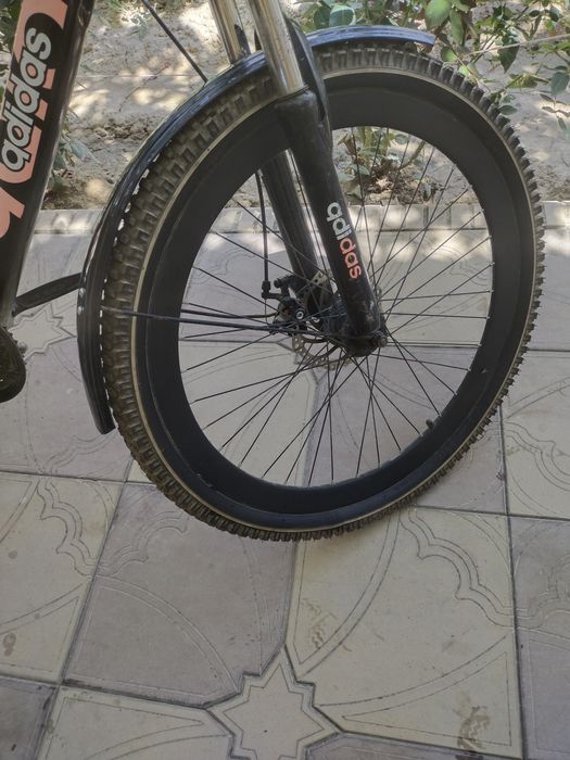 Velosiped adidas