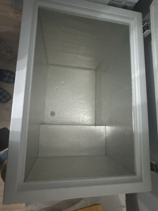 Продам морозильник Бирюса