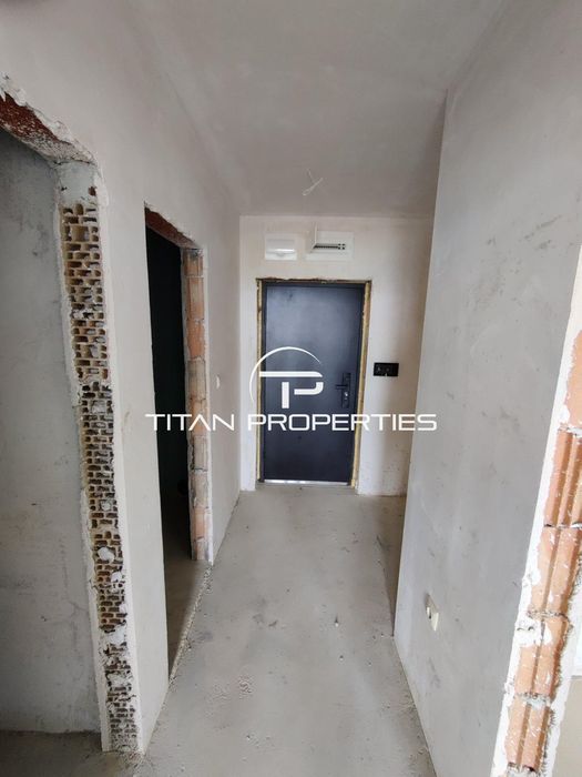 Тристаен апартамент в кв. Сарафово