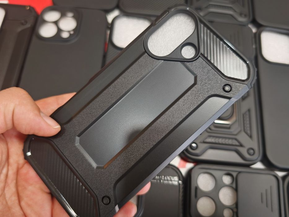 Iphone 16,iPhone 16 Pro,iPhone 16 Pro Max черен гръб различни  модели