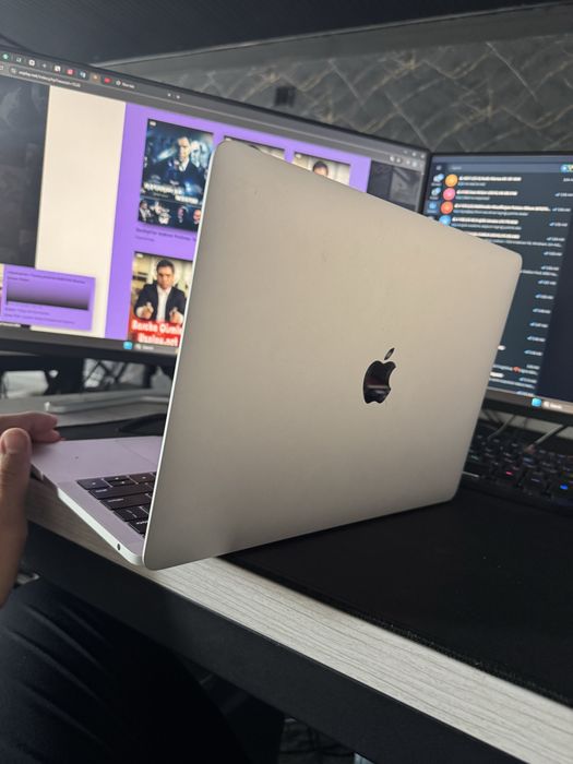 Macbook pro 2017 xolati ideal xotira 8/256