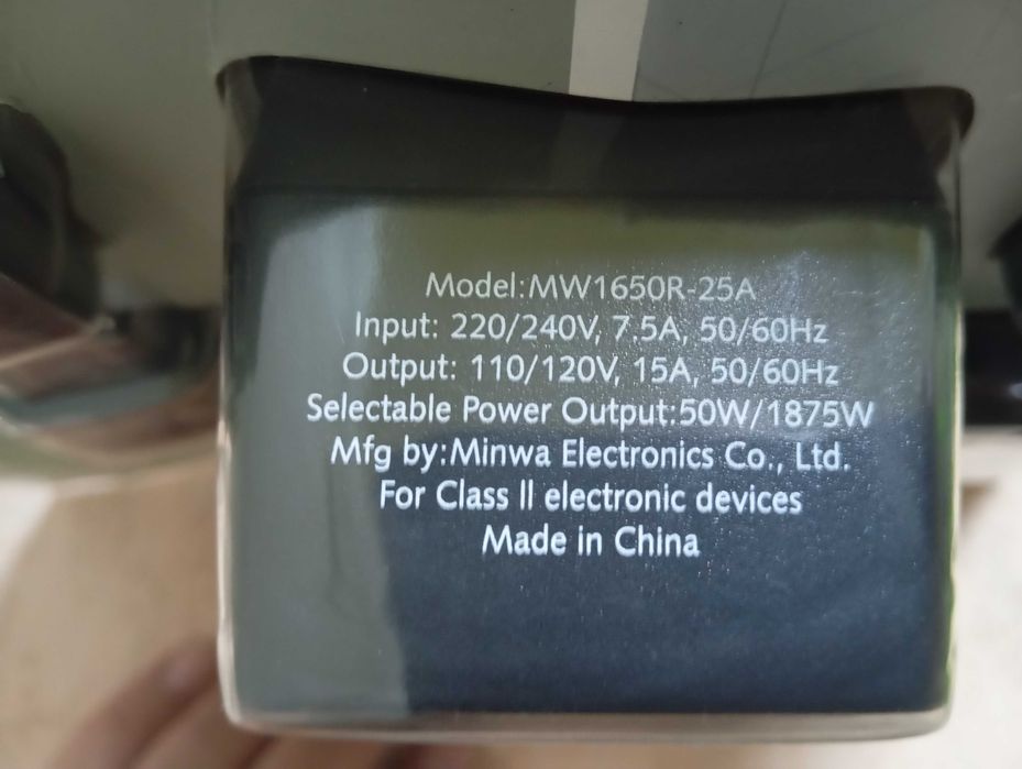 Продам EMBARK блок питания 110V на 220V .