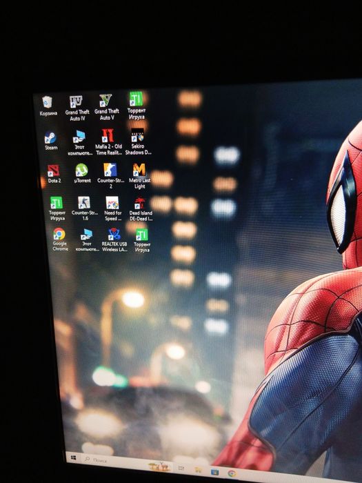 Продаётся компьютер i3 8100 с монитором SAMSUNG очень хорошем состояни