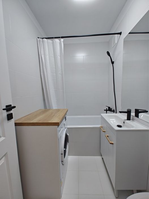 Persoana fizica vand garsoniera Detunata, etaj 7/10 cu lift