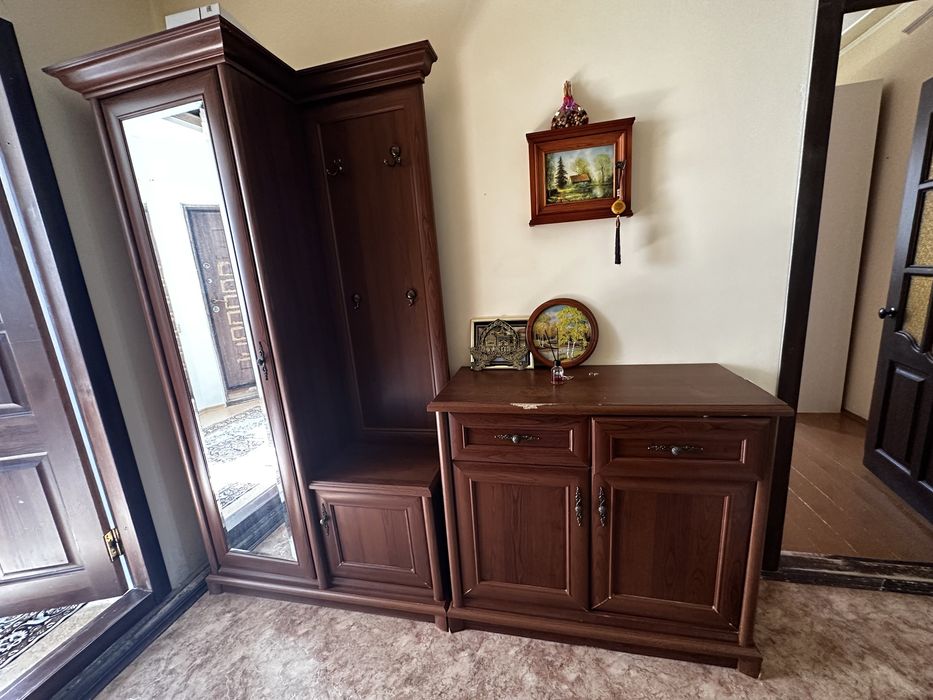 Продам прихожую