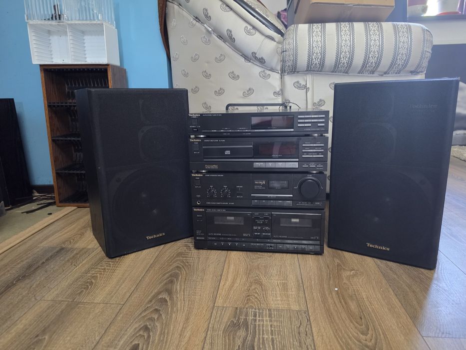 Vând linie/ sistem Technics cu boxe