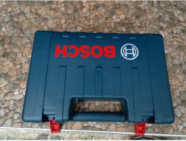 Перфоратор BOSCH/къртач BOSCH 4j+ втори патронник