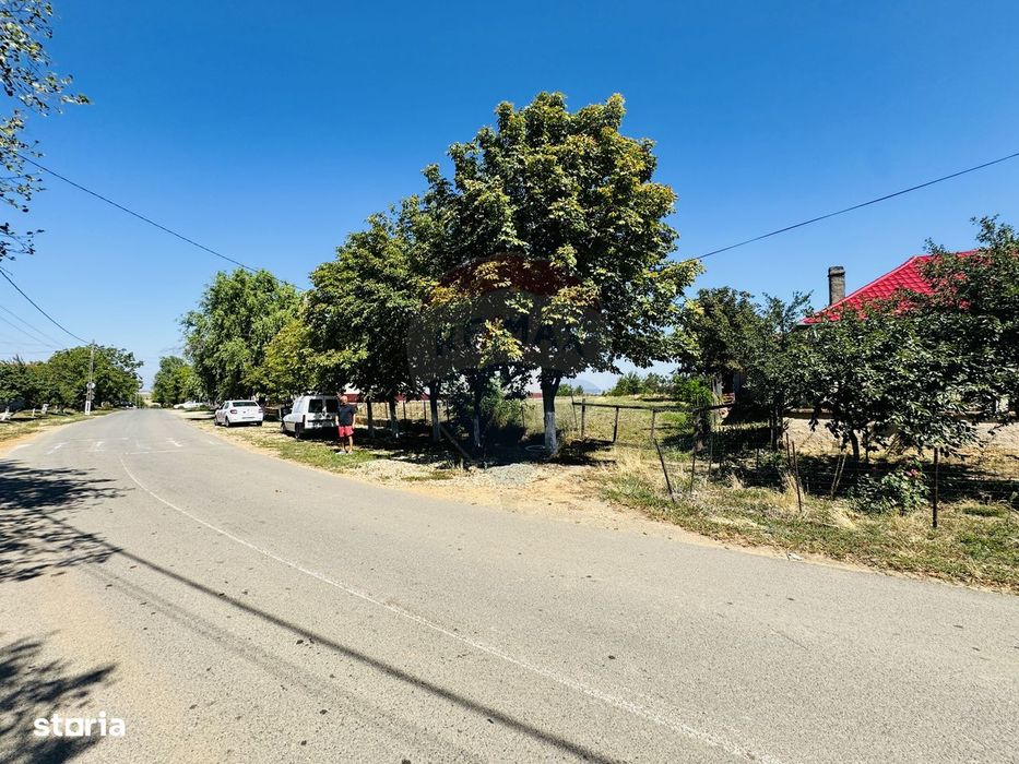 Teren 2,841mp Apateu / Strada Principala langa Biserica Ortodoxa