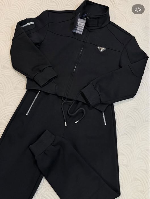 Костюм Prada новый