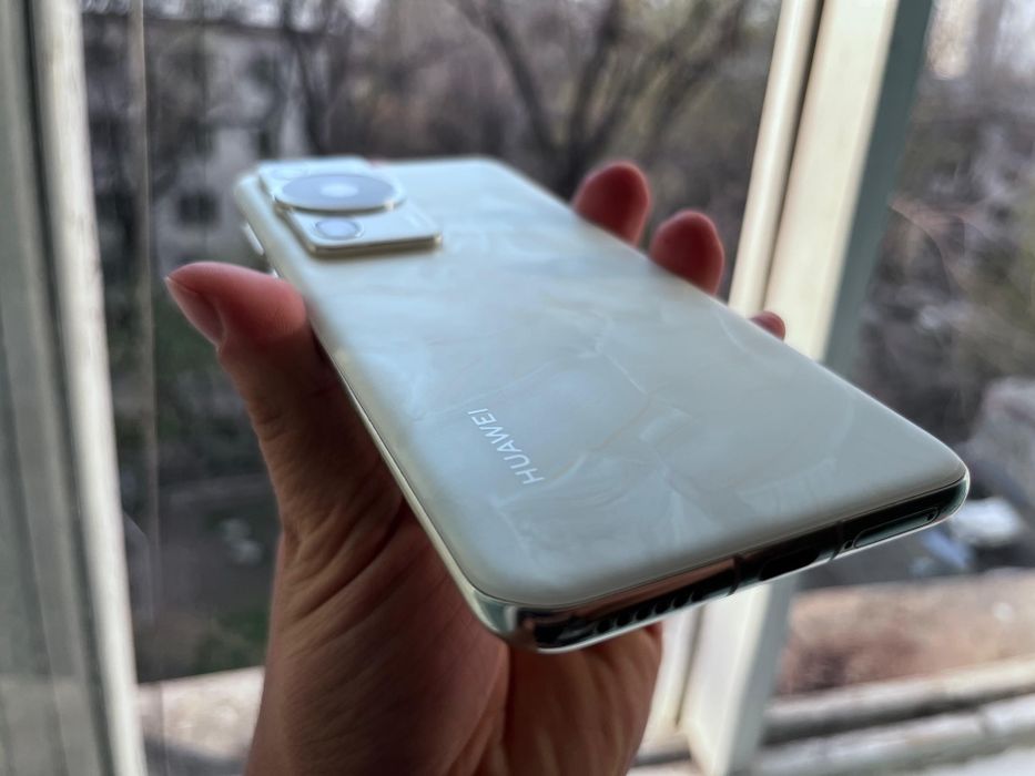 Huawei p60 pro (8/256) White