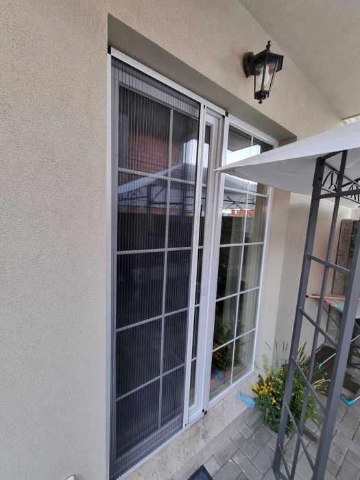 Plase de insecte / Site de insecte - PLISSE