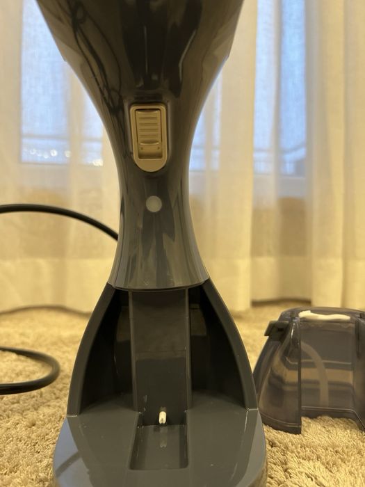 Продавам вертикална ютия Beldray
