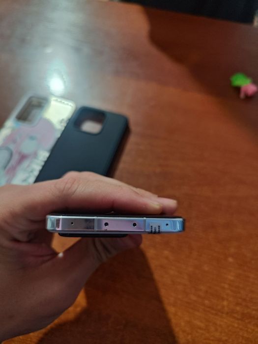 Xiaomi 13  12/256
