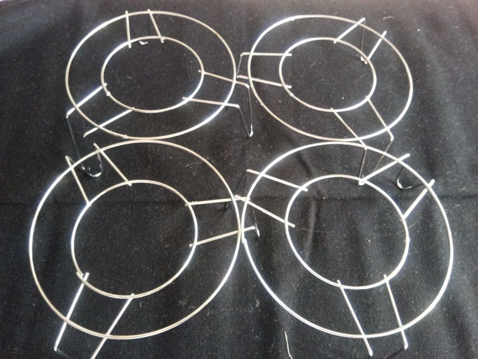 Метална подложка за горещи съдове